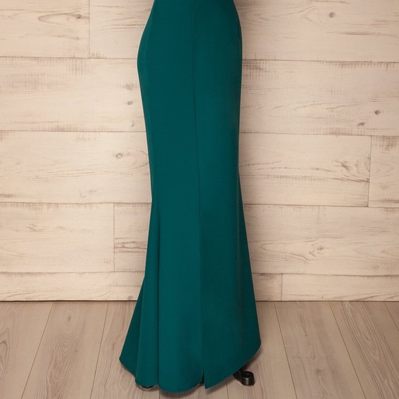 Beautiful Teal Night Gown - Picture 7 of 8